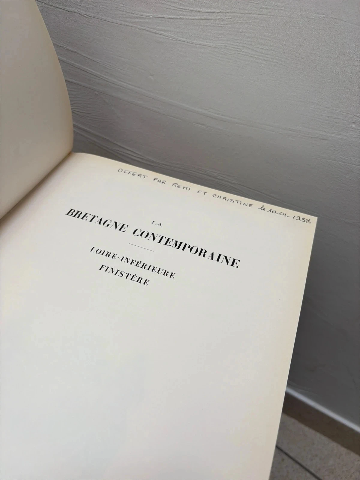 Contemporary Brittany Book – photo 7